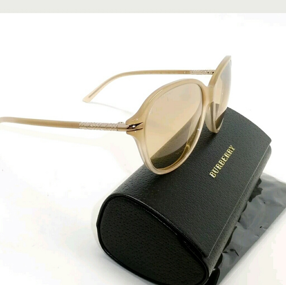 COPY - Discount ✔  Authentic Burberry sunglasses